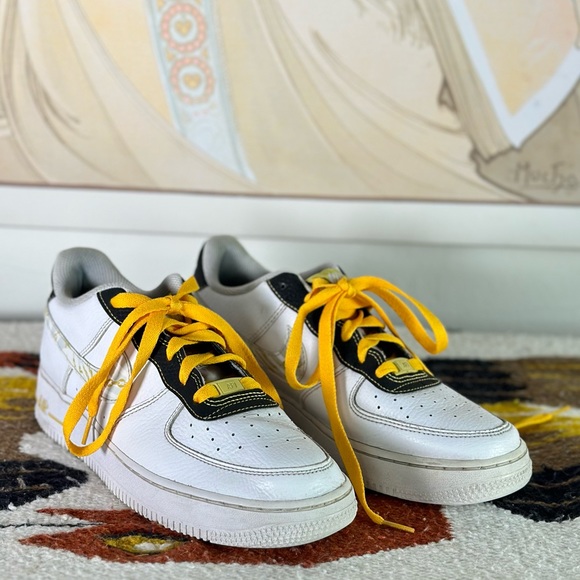 Unisex Nike Air Force 1 07 LV8 'Gold Links Zebra Print Y7, Men’s 7, Women’s 8.5 - Picture 3 of 13